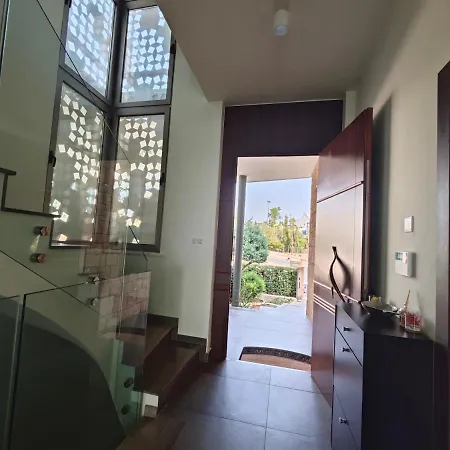 Louis Chloraka Villa